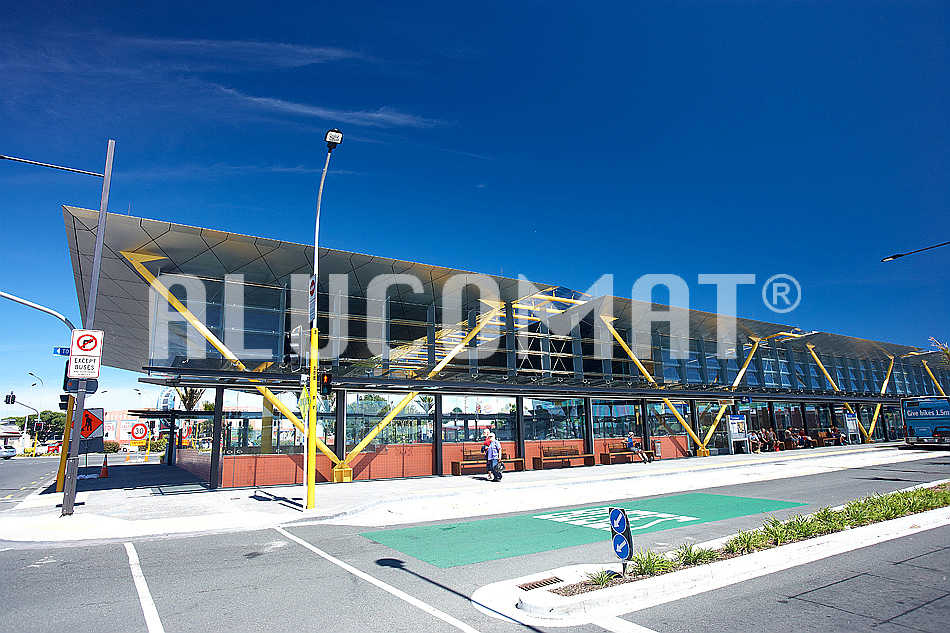 New Lynn Station